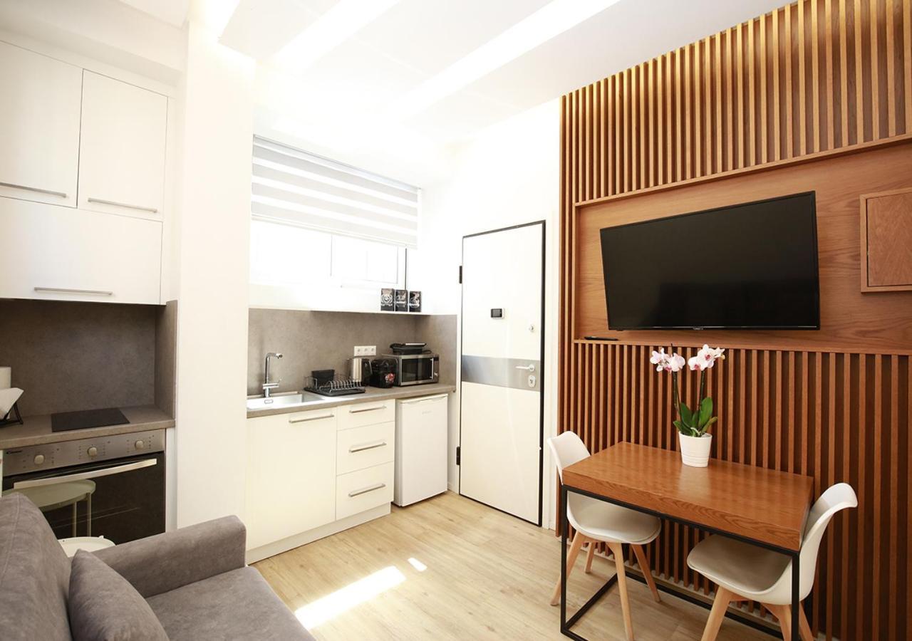Emily In Athens - Central Modern Flat Syntagma E4 Εξωτερικό φωτογραφία