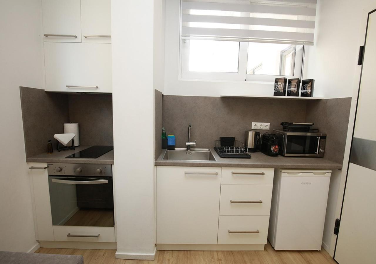 Emily In Athens - Central Modern Flat Syntagma E4 Εξωτερικό φωτογραφία