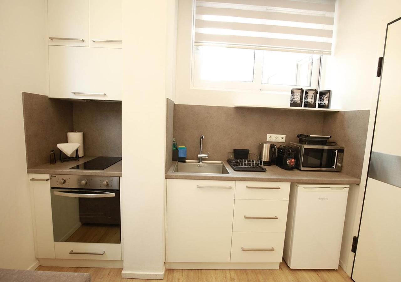 Emily In Athens - Central Modern Flat Syntagma E4 Εξωτερικό φωτογραφία